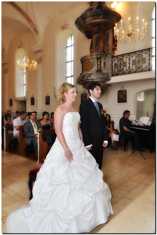 sample_2010_00126.jpg - (C)WWW.TOKU.CH